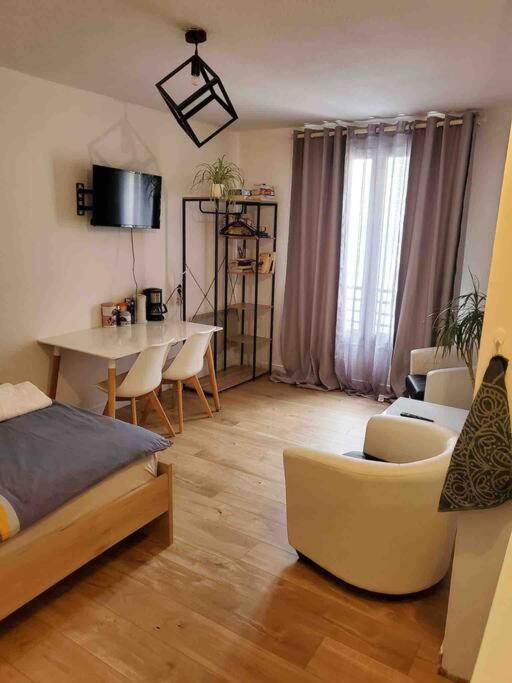 Appartement En Face De La Gare - Centre Ville Poitiers Ngoại thất bức ảnh